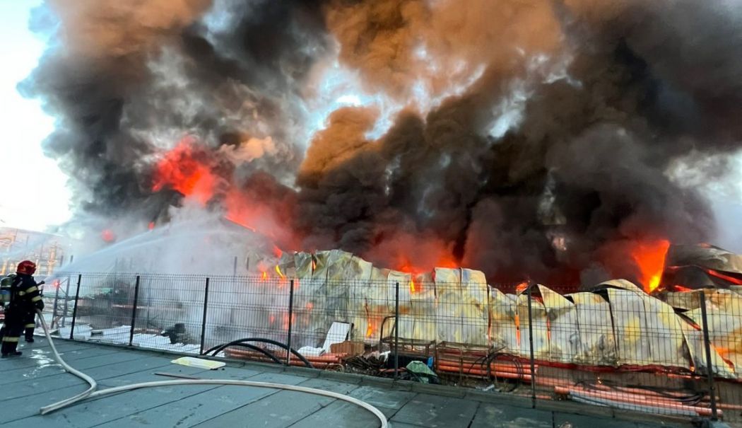 Un britanic a recunoscut că a primit bani să incendieze un depozit care avea legătură cu o afacere ucraineană