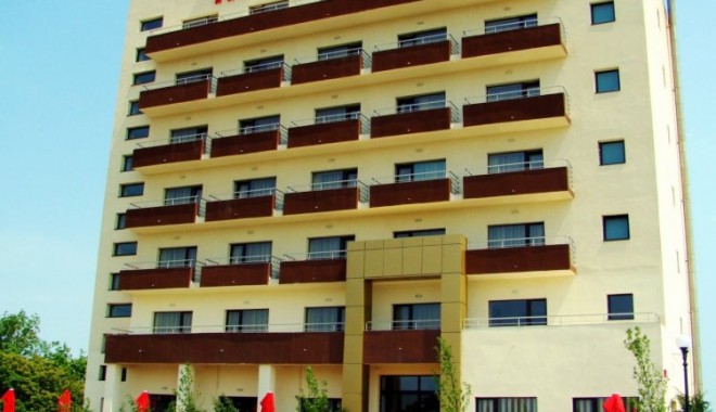Hotel Costinești Royal dă tonul la distracție - bromaniacostinestihotelcostinest-1375010851.jpg