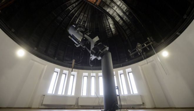 Scene erotice, filmate în cupola Observatorului Astronomic din București. Managerul spune că avea nevoie de banii din închirierea spaţiului - bucuresti-1637601334.jpg