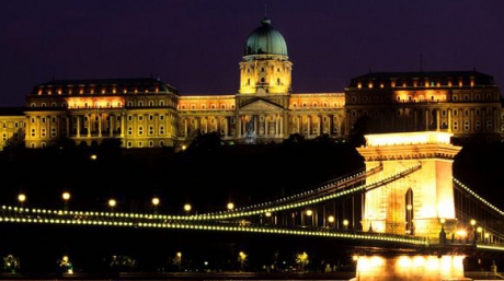 Unde pleci de Revelion cu cel mult 150 de euro - budapesta-1322298692.jpg