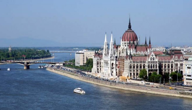 Modificări la controversata lege privind mass-media, în Ungaria - budapesta-1364307475.jpg