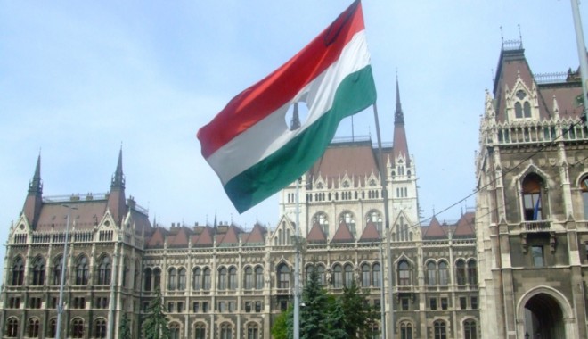 Protest la Budapesta față de proiectul Roșia Montană - budapesta-1379954253.jpg