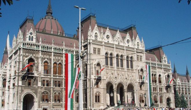 Budapesta va bloca în continuare aderarea Ucrainei la NATO - budapesta-1575596155.jpg