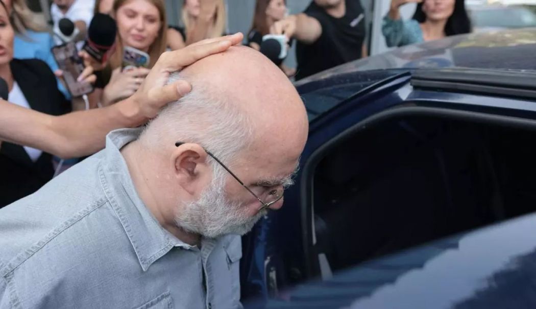 Sociologul Alfred Bulai a făcut infarct în arest. El a fost dus de urgență la spital