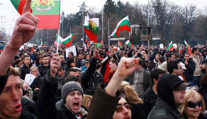 Criza politică din Bulgaria: Societatea civilă încearcă să se organizeze - bulgaria-1361714104.jpg