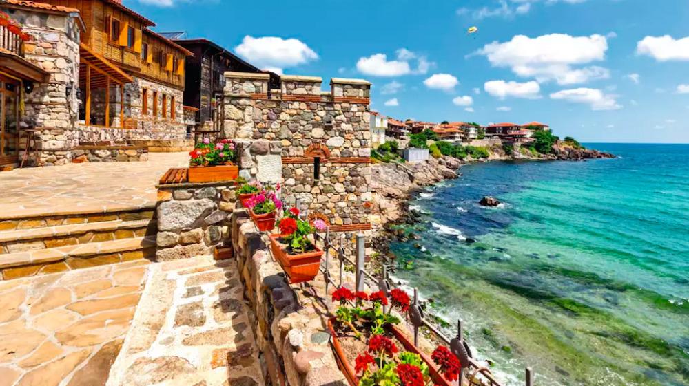 Cheltuielile turiştilor care aleg Bulgaria ar urma să urce cu 10-15% în luna mai - bulgaria-1713690811.jpg