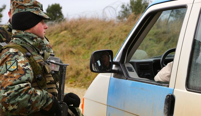 Bulgaria a mobilizat sute de militari la graniţa cu Turcia pentru a opri migranţii - bulgariaamobilizat-1635861845.jpg