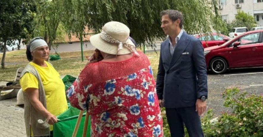 Administraţia locală din municipiul Mangalia întreține curăţenia din localitate - bun-1722344076.jpg