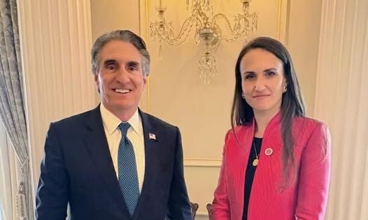 Oana Țoiu: România își consolidează parteneriatul cu SUA pentru dezvoltarea sectorului mineralelor rare