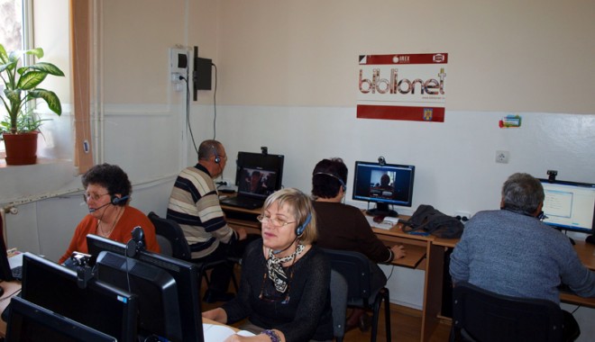 Bunicii din Medgidia stau pe net - buniciidinmedgidia-1395851538.jpg