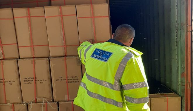 Bunuri de peste jumătate de milion de lei, confiscate în port - bunurigarda-1621359264.jpg