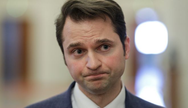 Sebastian Burduja: 