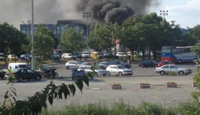 ATENTAT CU BOMBĂ ÎN BULGARIA / Șapte turiști israelieni au murit - burgas11057200-1342627750.jpg