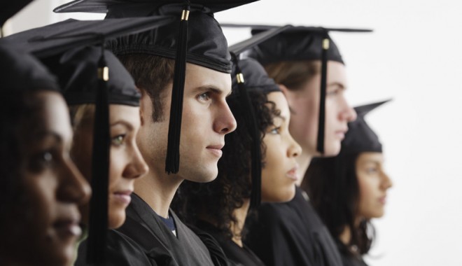 Cum pot ajunge studenții constănțeni cu burse în America - bursa-1320951663.jpg