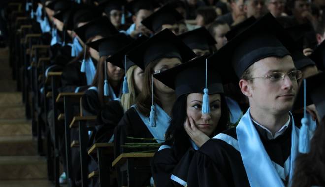 Burse de 700 € pe lună pentru studenții șaguniști - burse700-1415791629.jpg