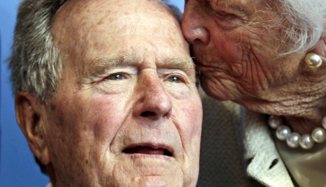 George H.W. Bush, în spital la terapie intensivă - bush-1356610669.jpg