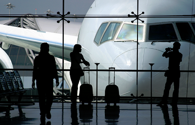 Telefoanele nu vor mai fi permise la bordul avioanelor către SUA dacă au bateriile descărcate - businessairport-1404675197.jpg