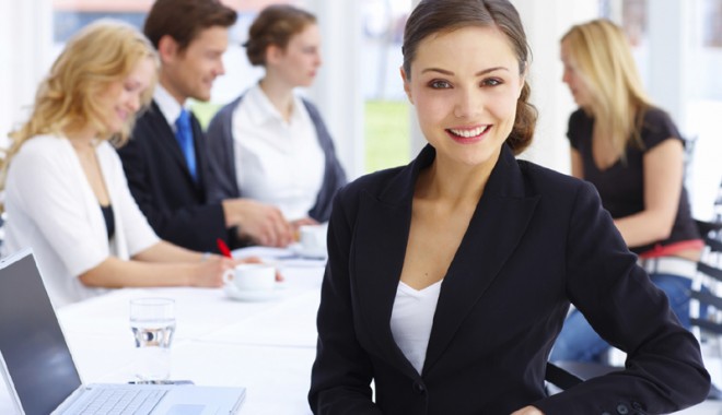 Doamnele vor să intre în afaceri - businesswomantablegroup-1321908867.jpg