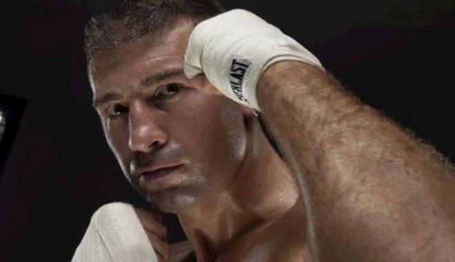 Box: Bute caută antrenor - butesursafanatikrojpg-1406280669.jpg