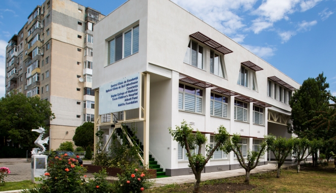 Pacienții cu HIV beneficiază de tratament preventiv, gratuit, împotriva tuberculozei, la Baylor - bylor-1490354874.jpg