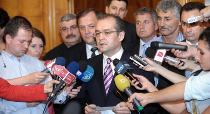 Șase miniștri din Cabinetul Boc au fost remaniați - c220db9e027a8200cecd44c0384be355.jpg