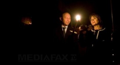Băsescu: Învierea Domnului să aducă în suflet lumină, să redescoperim bucuria comuniunii, a speranței - c2d8e160dd0b0d87ace52cf8289b26d4.jpg