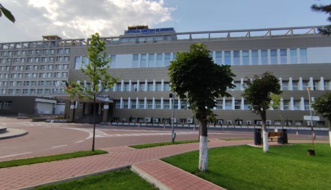 Fosta şefă a Secţiei Oncologie de la Spitalul Suceava, trimisă în judecată pentru 280 de fapte de luare de mită
