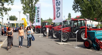 Soluții ieftine de irigații și tractoare la ofertă, la Expoagroutil - c4de404c326b1d8027561b6f9f28719b.jpg