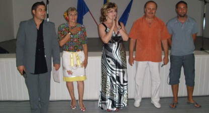Corina Chiriac a cântat pentru deținuții de la Poarta Albă - c7db8a25031261580a50f594e18cf2d7.jpg