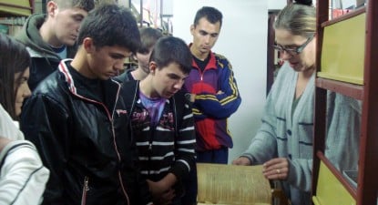 Liceenii, pe urmele istoriei, în vizite de documentare - c7f345dfcf592264476f88fa1679699f.jpg
