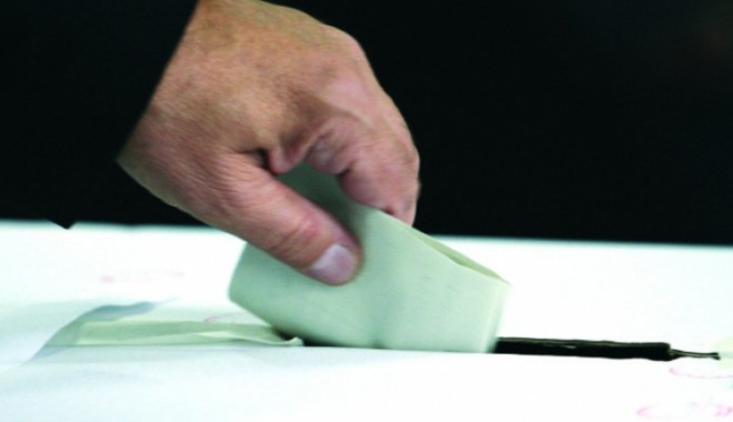 BEC: Votarea nu se prelungește nici măcar un minut după ora 21.00 - c810be75caa793bde743b32db512d77a-1339349913.jpg