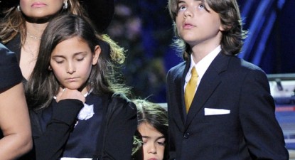 Copiii lui Michael Jackson, printre cei mai fascinanți 10 oameni din lume - c84ee9e76c9748f66e8ada63a50bc277.jpg