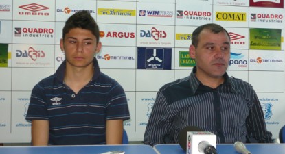 Farul merge cu trei puști la Galați - c9189afc15496c5852ed9ad80f328e6c.jpg