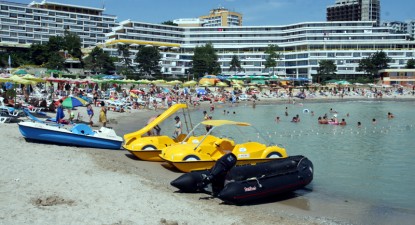Aveți grijă de portofele, salarii și pensii! E iureșul evaziunii fiscale pe litoral! - ca4f93072bff5fe30b6ad5f0fcf17d49.jpg