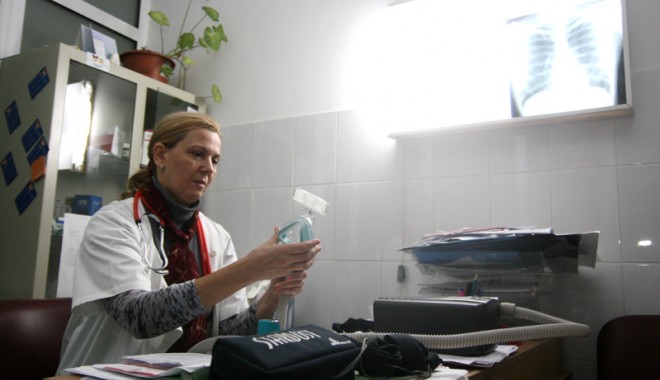 Fumatul pasiv distruge sănătatea copiilor - cabinettbcverasantemascasomnvera-1359484893.jpg