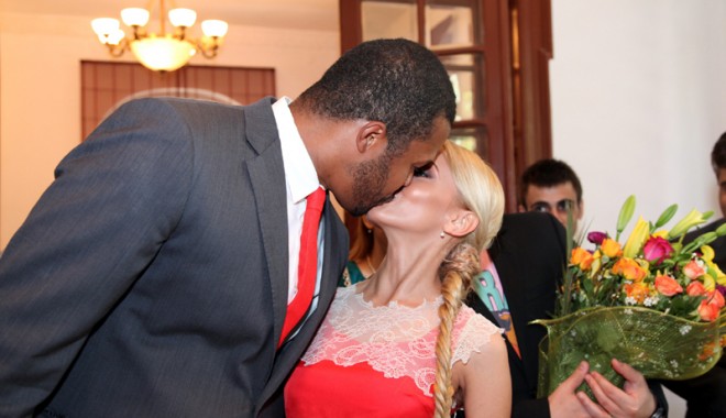 Andreea Ibacka și Cabral,  ironii de Valentine’s Day - cabralsiandreea-1360936126.jpg