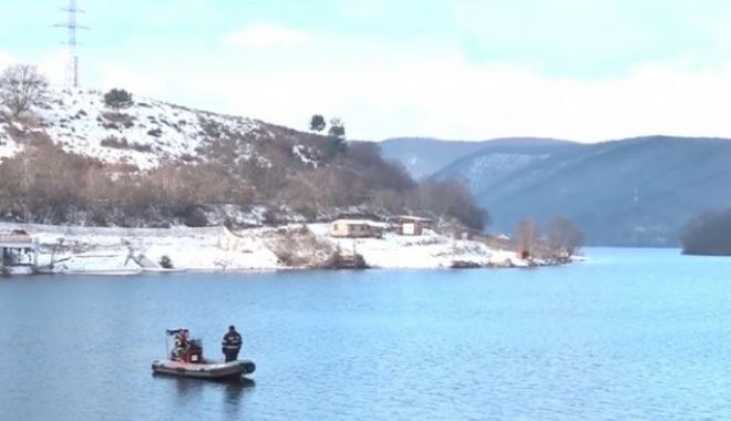Cadavrele a doi bărbați au fost găsite în lacul Someșul Cald - cadavre-1643823906.jpg