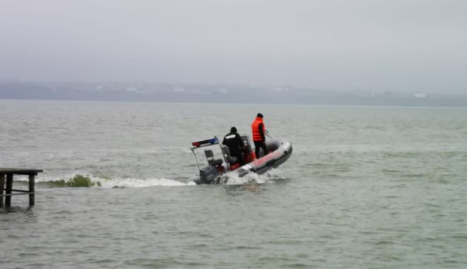 Pompierii au căutat două cadavre, văzute plutind pe Siutghiol - cadavreplutindsiutghiol3-1576100826.jpg