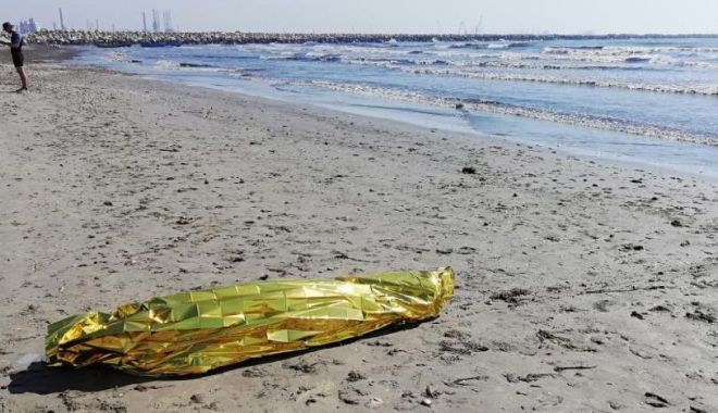 Alertă la 112. Un cadavru adus la mal, la Năvodari. Se pare că este elevul militar înecat marți - cadavru-1559200098.jpg