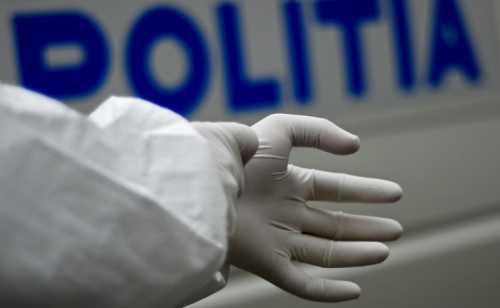 Bărbat găsit în stare de putrefacție lângă biserica Sf. Mina - cadavru27183800-1313698522.jpg