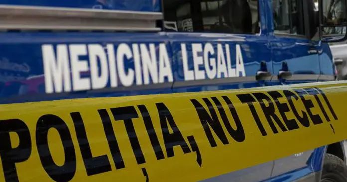 Caz şocant. Cadavrul unui bărbat găsit îngropat în curtea naşului său. Mama victimei găsită fără viaţă