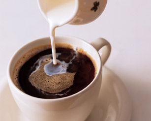 Atenție:  cofeina creează dependență! - cafea-1329656860.jpg