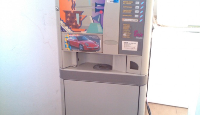 Minori puși pe distrus automatele de cafea din Constanța - cafea-1397659145.jpg