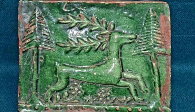 Exponatul săptămânii la Muzeul de Artă Populară - o cahlă din secolul al XVIII-lea - cahla-1683288865.jpg