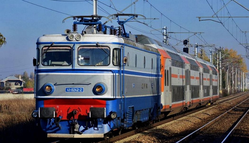 De câte călătorii gratuite beneficiază vârstnicii la deplasările cu trenul