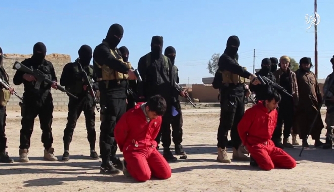 Noroc chior pentru un ostatic al ISIS.  A reușit să scape de un călău! - calauisis-1474198793.jpg