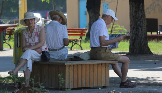 Temperaturi caniculare și mult soare, săptămâna viitoare, pe litoral - calduramarecaniculaparcagara32-1341162615.jpg