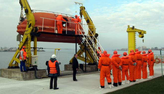 Calificarea de marinar obținută la CERONAV e valabilă pe Rin - calificarea-1444840346.jpg