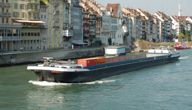 Calificarea marinarilor români, recunoscută în navigația pe Rin - calificareamarinarilor-1433490373.jpg