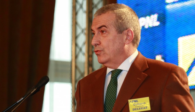 Tăriceanu, ATAC la Becali: Poate sunt demodat, dar cred în oamenii care manipulează idei, nu oi - calinpopescutariceanu2177710900-1350385367.jpg